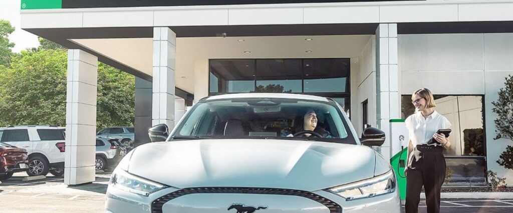 How to Book a Car Rental Near Mammoth Lakes Amtrak Station