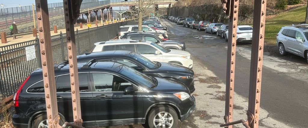 New Bern Amtrak Station Parking