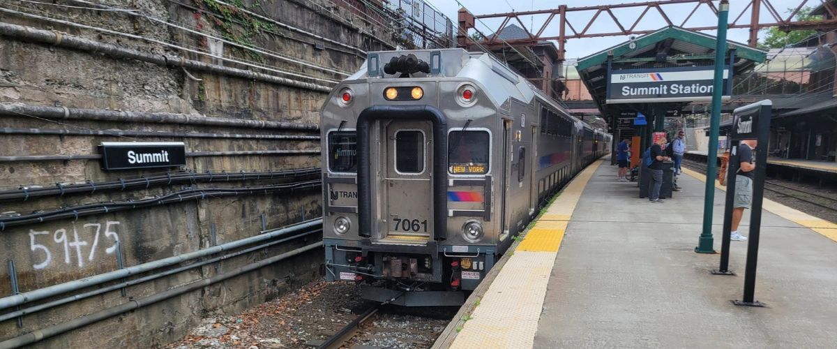 Summit Amtrak Station Parking (SMT)