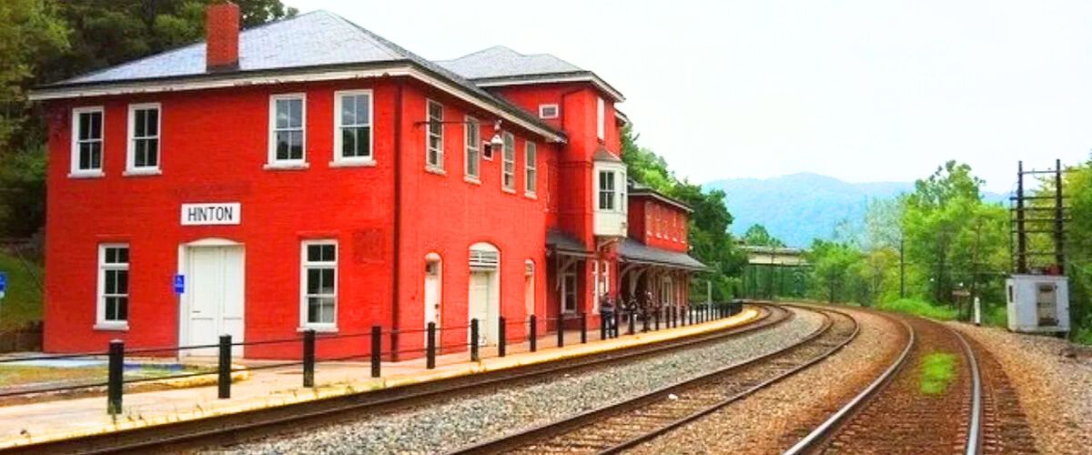 Amtrak Hinton Office