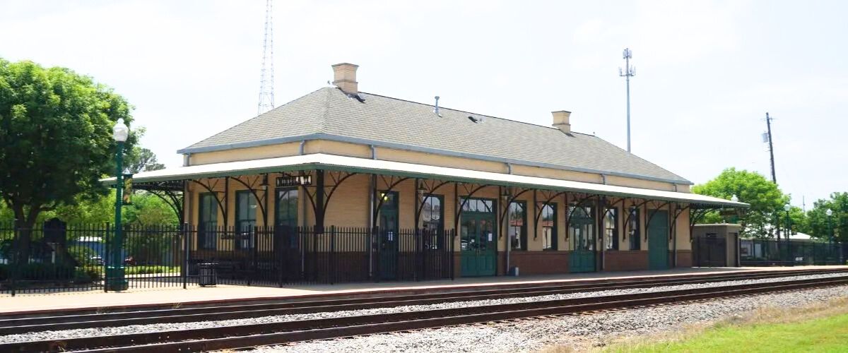 Amtrak Mineola Office