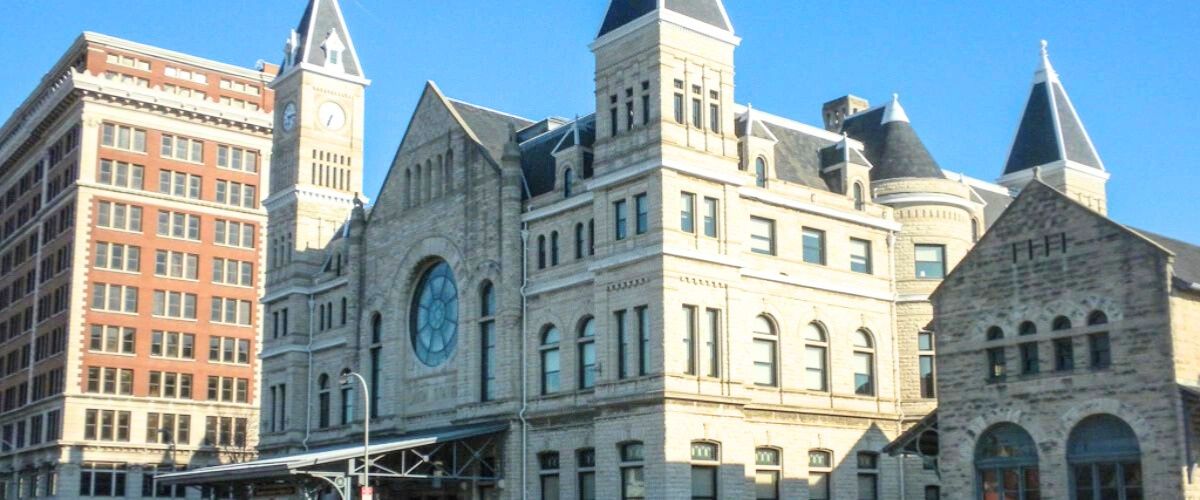 Amtrak Station near Louisville International Airport