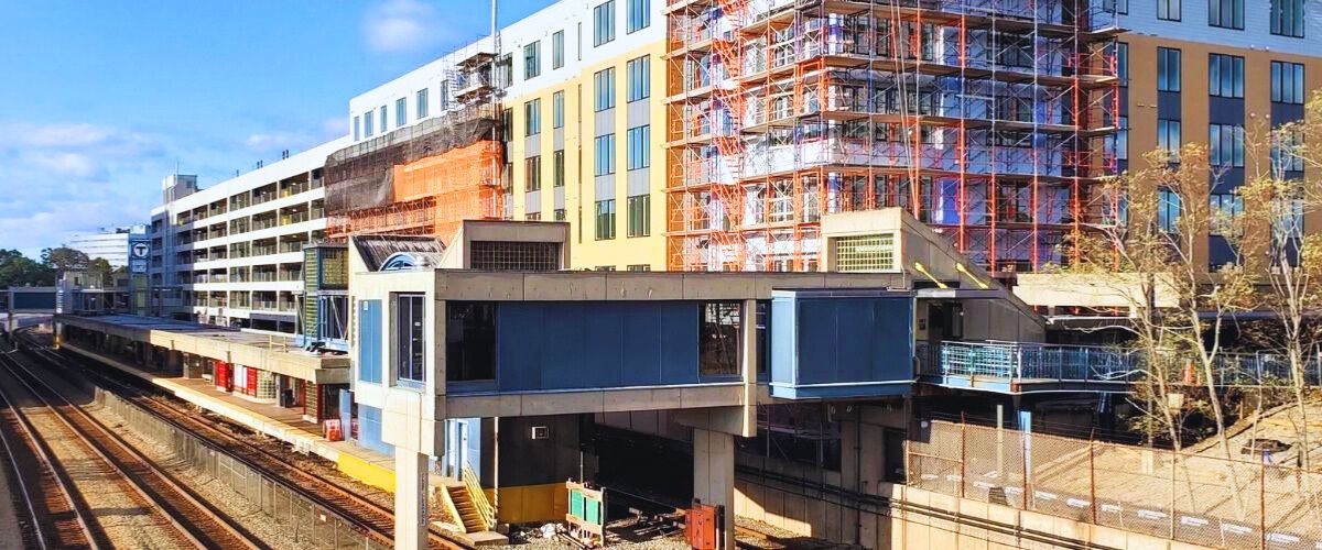 Top 10 Hotels near Quincy Station