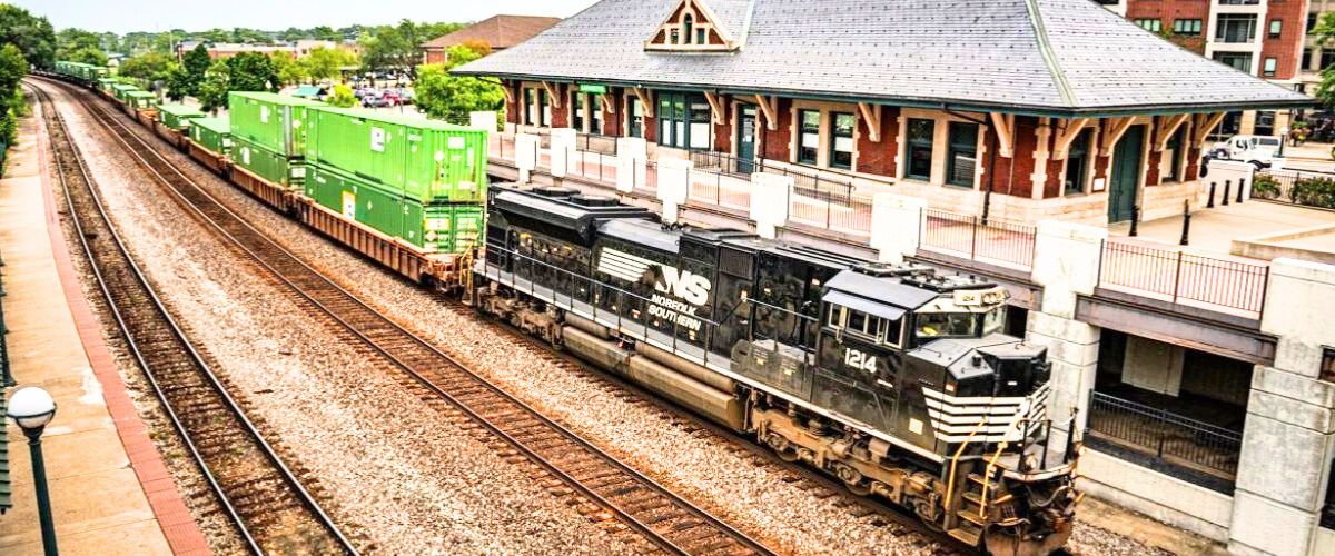 Lafayette, LA Amtrak Station – LFT