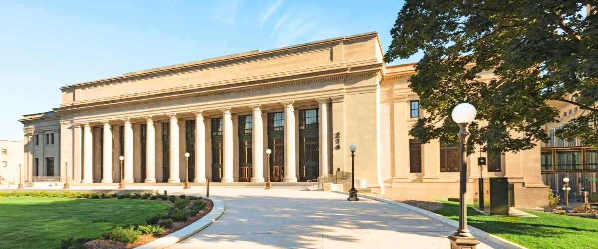 Top 10 Hotels Near Saint Paul Union Depot 