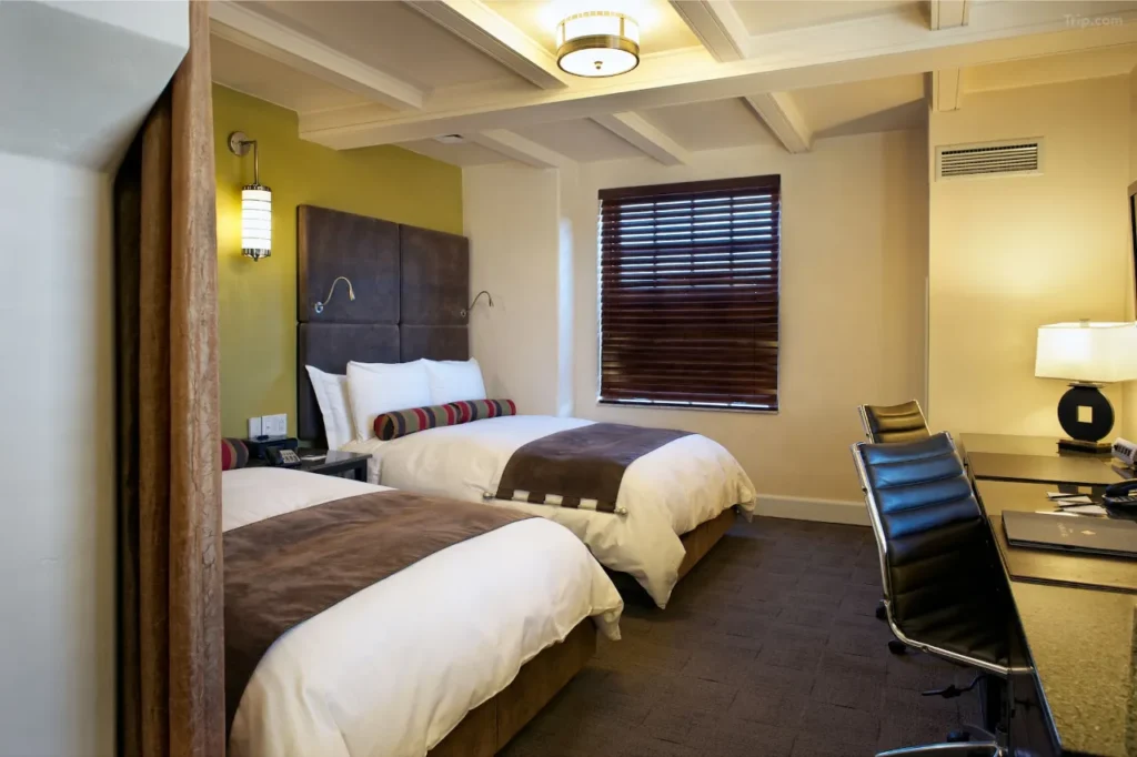 Other Stay Options Adjacent to Albuquerque Station