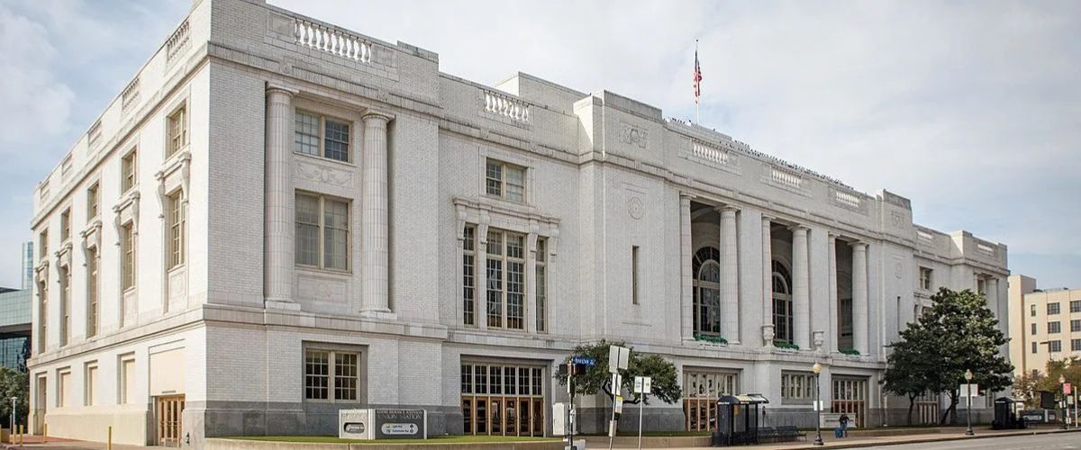 Amtrak Station near Air Park-Dallas Airport – F69