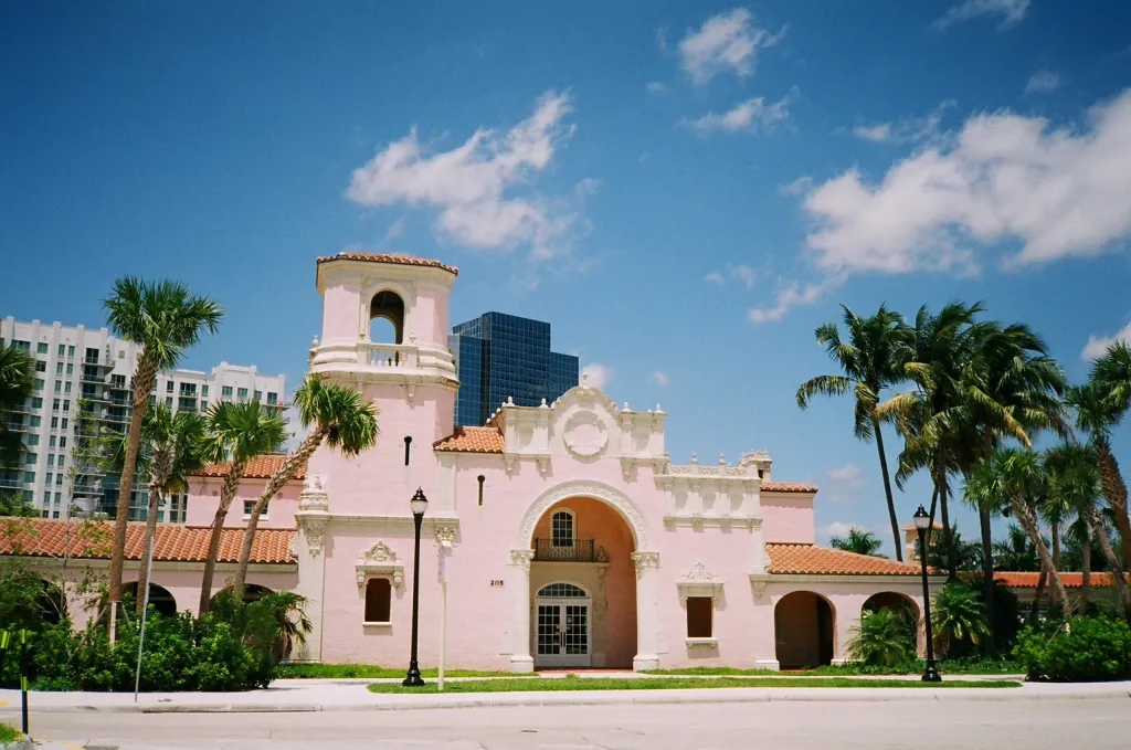 Know the West Palm Beach Amtrak Station Details